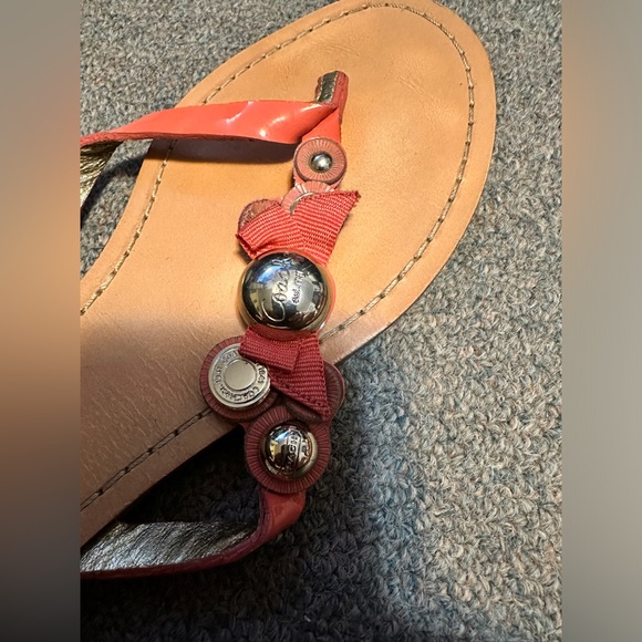 COACH Oceanna Size 7 Petel Coral Studded Metallic Flat Thong Flip Flop Sandals - Picture 10 of 16